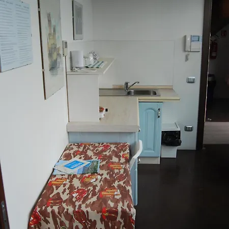 Rose 1 Mit Doppelbett Appartement